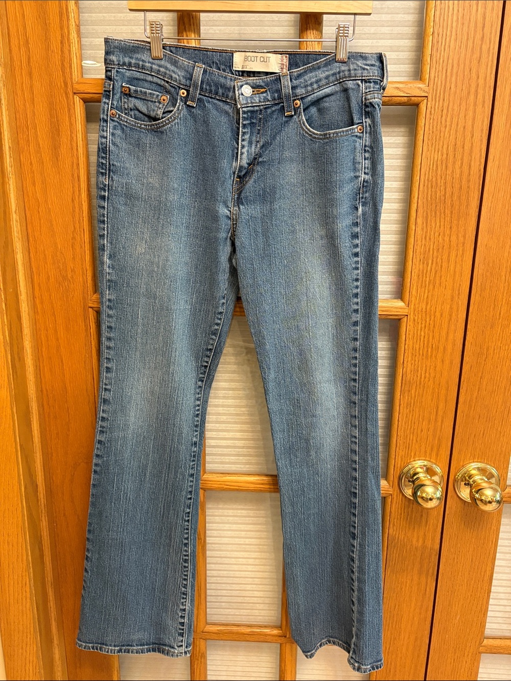 Levi's 515 10L Boot Cut Jeans in Medium Blue Wash